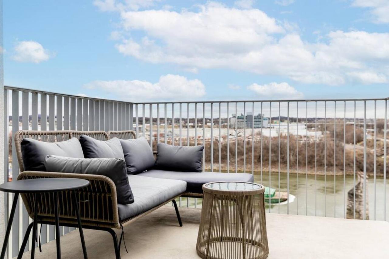 Stunning River View Condo Walk To Downtown Rooftop Patio Nashville Eksteriør billede